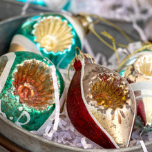 Load image into Gallery viewer, 3&quot;Vintage-Style Glass Reflector Ornaments
